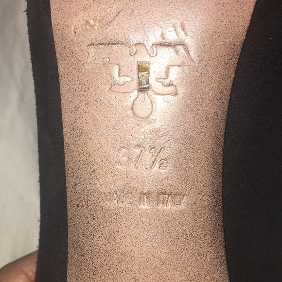 Shoes - Picture 6 of 7